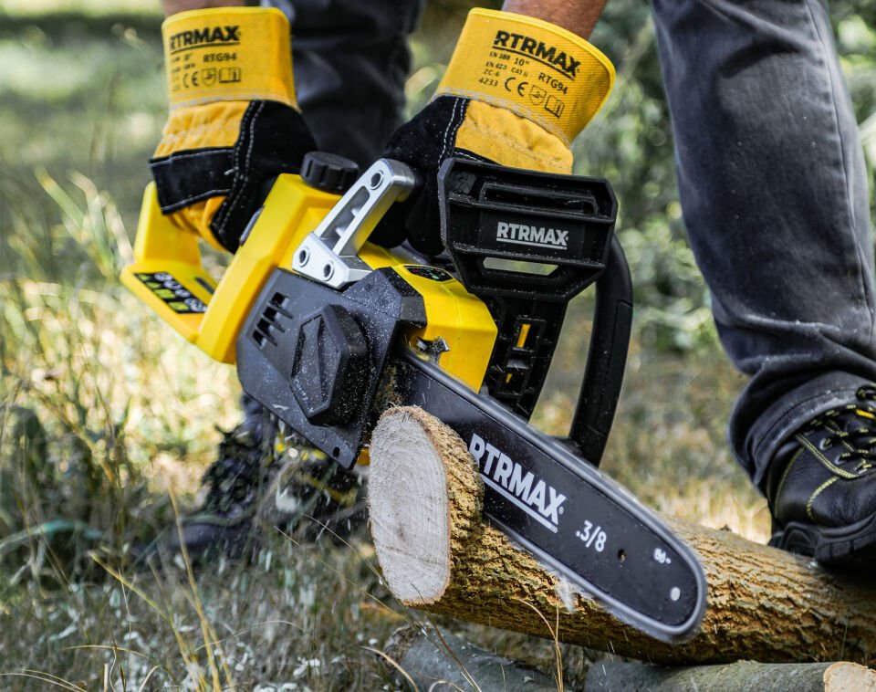 RTX1891 Şarjlı Ağaç Kesme Motoru 2xLi-ion 4 Ah 35 cm Pala Çift Akü X-Lion - Akü Dahil
