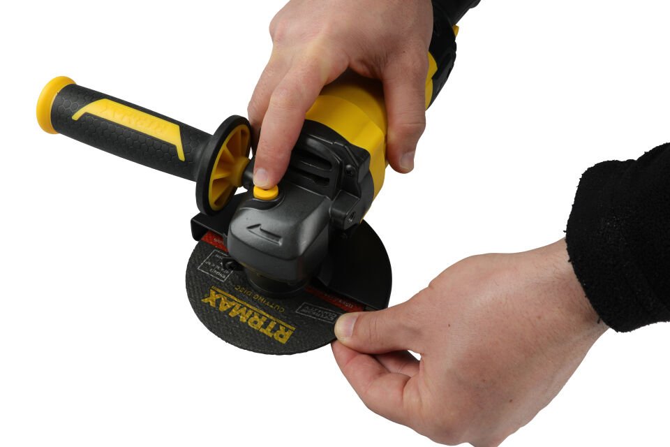 RTM1120 Kuyruklu Taşlama Makinası 125 mm 1100 W Hız Ayarlamalı