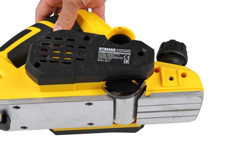 RTM3990 Elektrikli Planya Makinası 900 W 82 mm