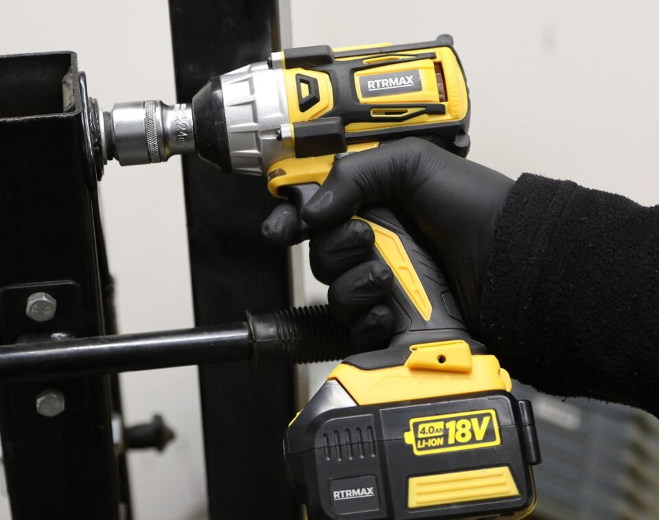 RTRMAX RTX2028 Şarjlı Somun Sıkma Kömürsüz 1/2 250 Nm 2x4 Ah Çift Akü X-Lion - Akü Dahil